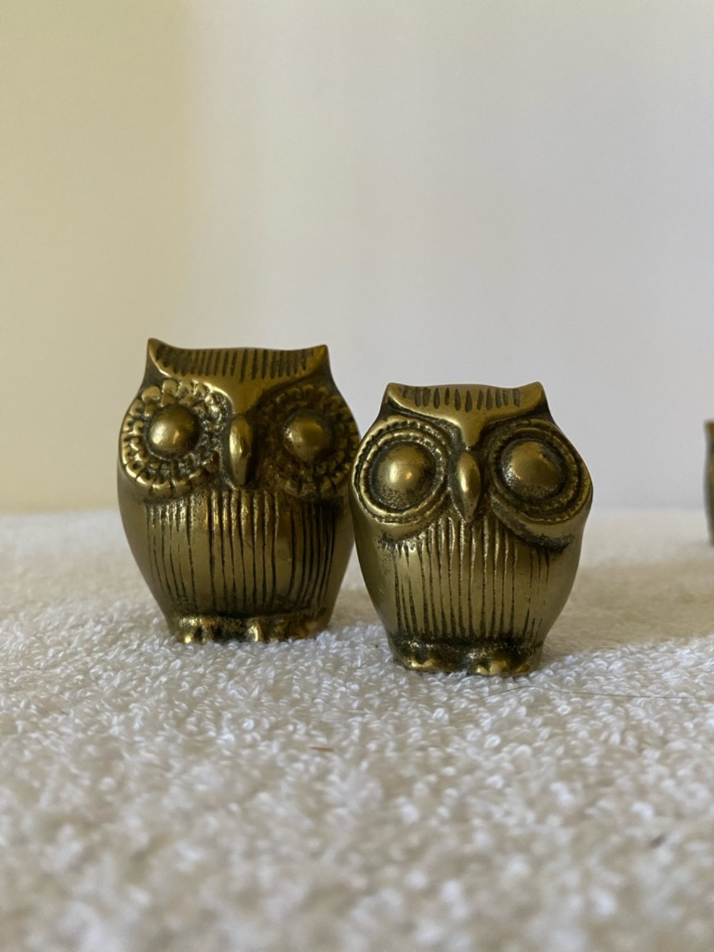 2 Vintage Small Brass Owl Family Statues MCM library bookshelf trinket